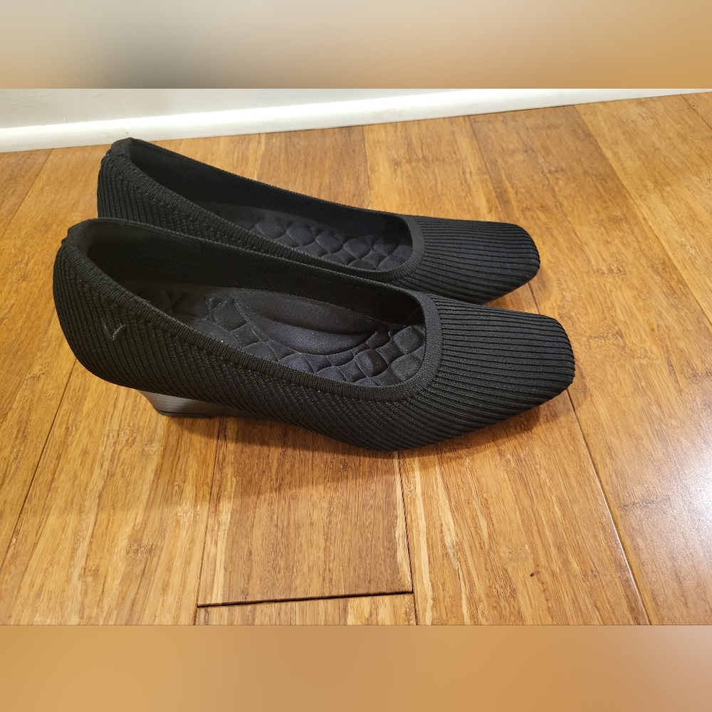 Vivaia square toe Margot wedge